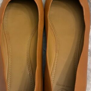 Tory Burch Women's Tan Flats